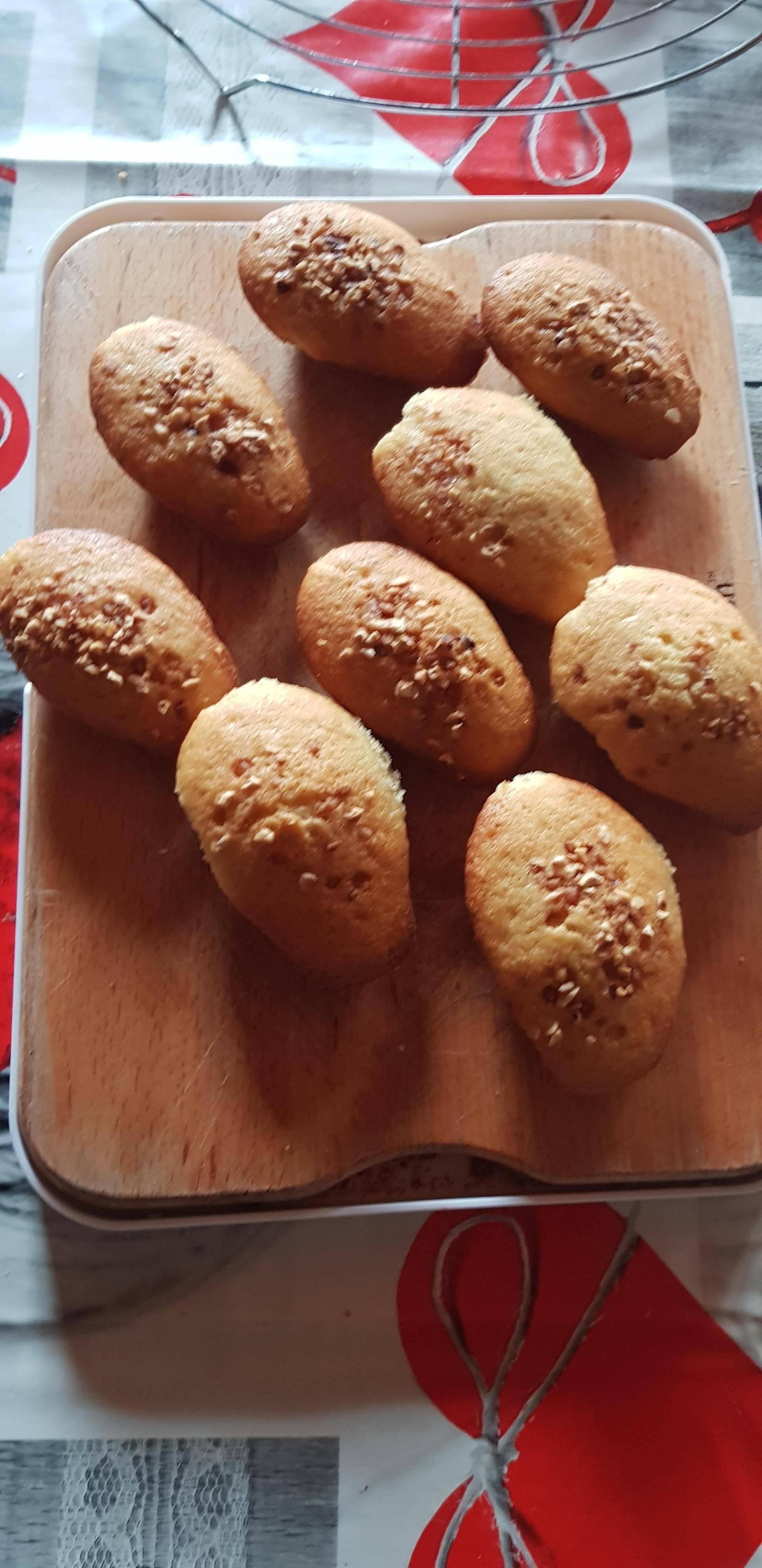 Madeleine a la pralinoise et au parlin - Recette Cake Factory | Tefal