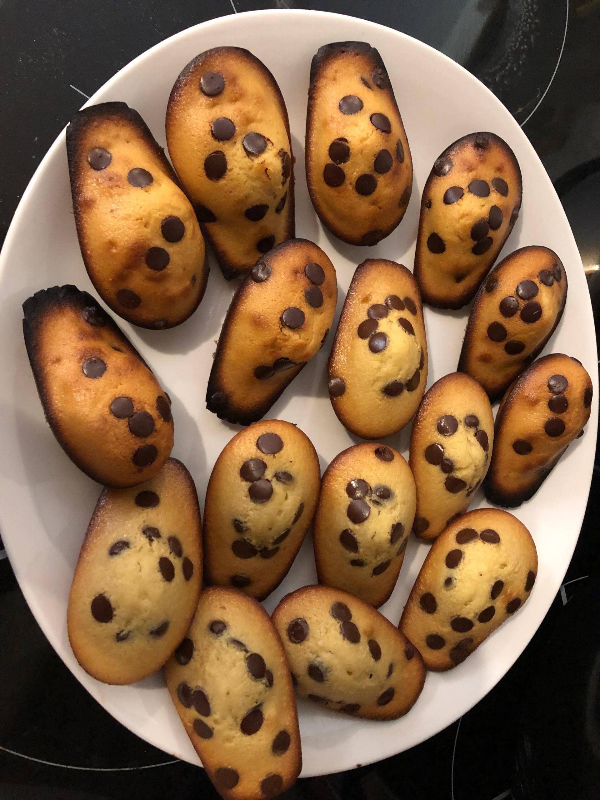 Madeleine chocolat blanc et pépites de chocolat noir Sans Gluten - Recette Cake Factory | Tefal