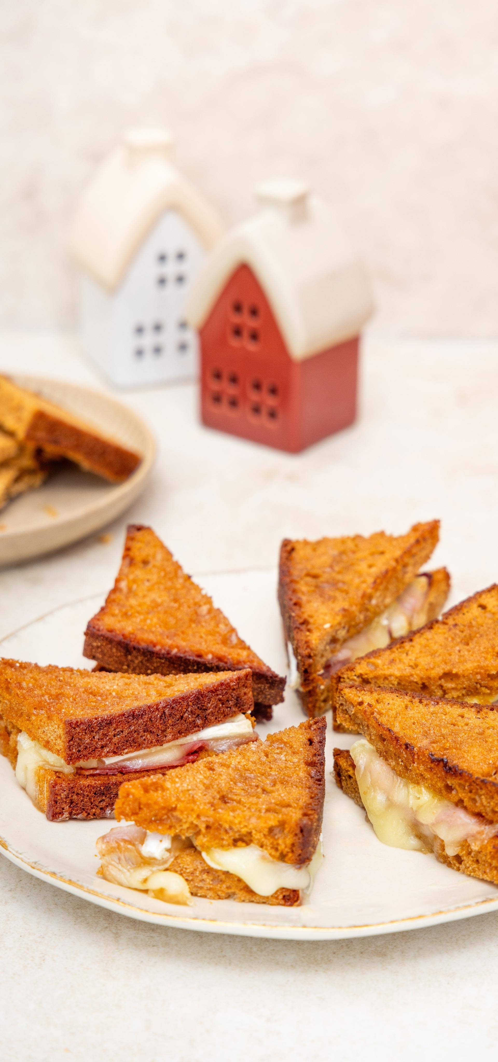 Croque pain d’épices, jambon et reblochon - Recette | Tefal