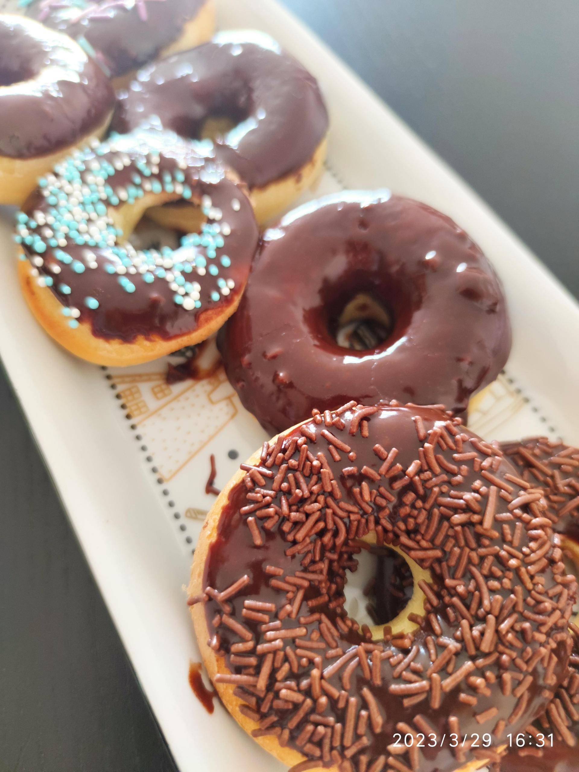 Donuts glaçage Chocolat - Recette Cake Factory | Tefal