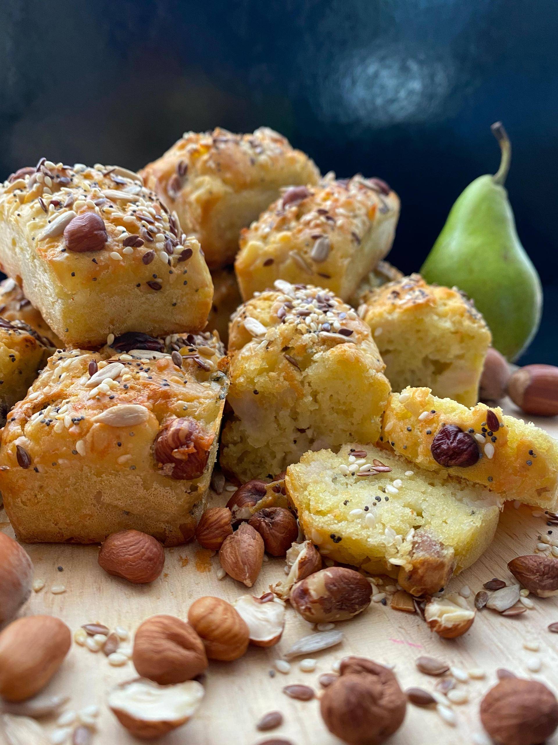 Minis cakes poires,roquefort et noisettes - Recette Cake Factory | Tefal