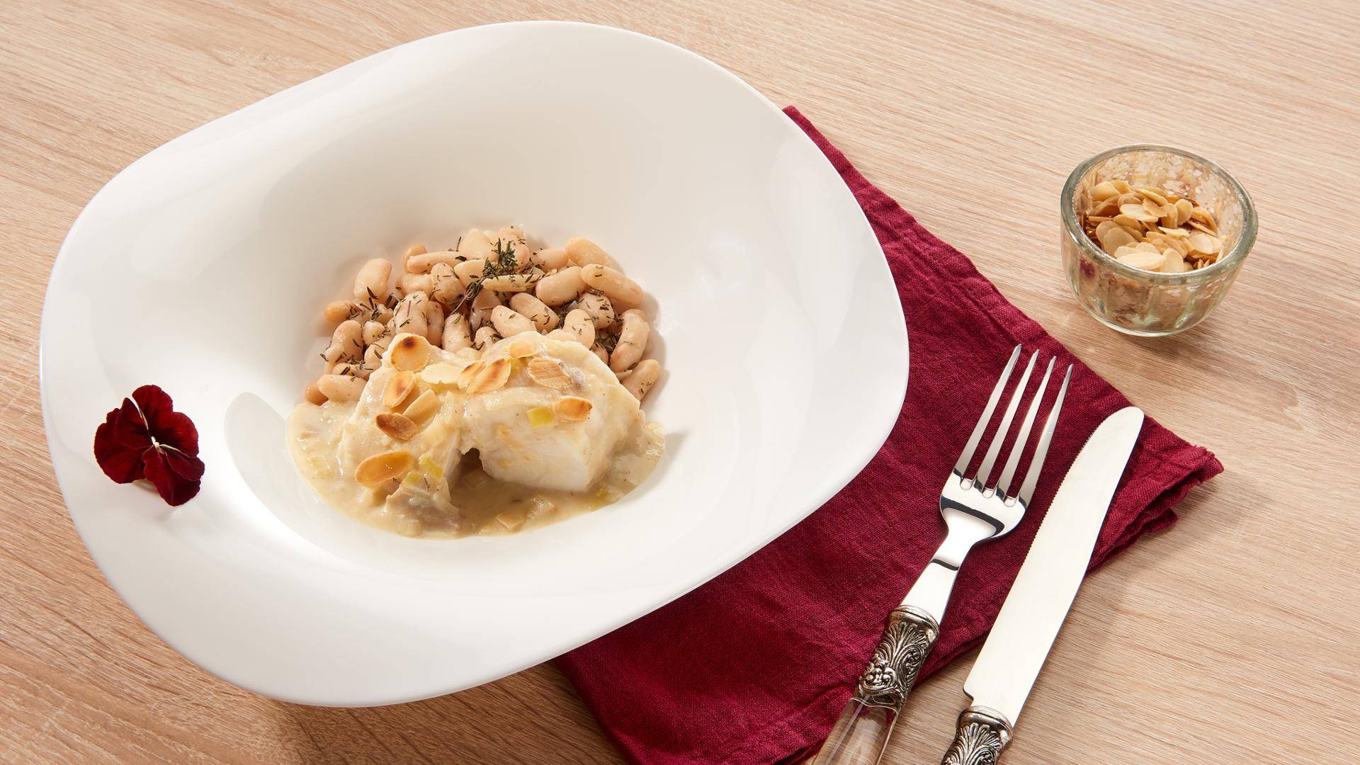 Blanquette de lotte aux haricots coco et oignons blancs - Recette Poêles et Casseroles | Tefal