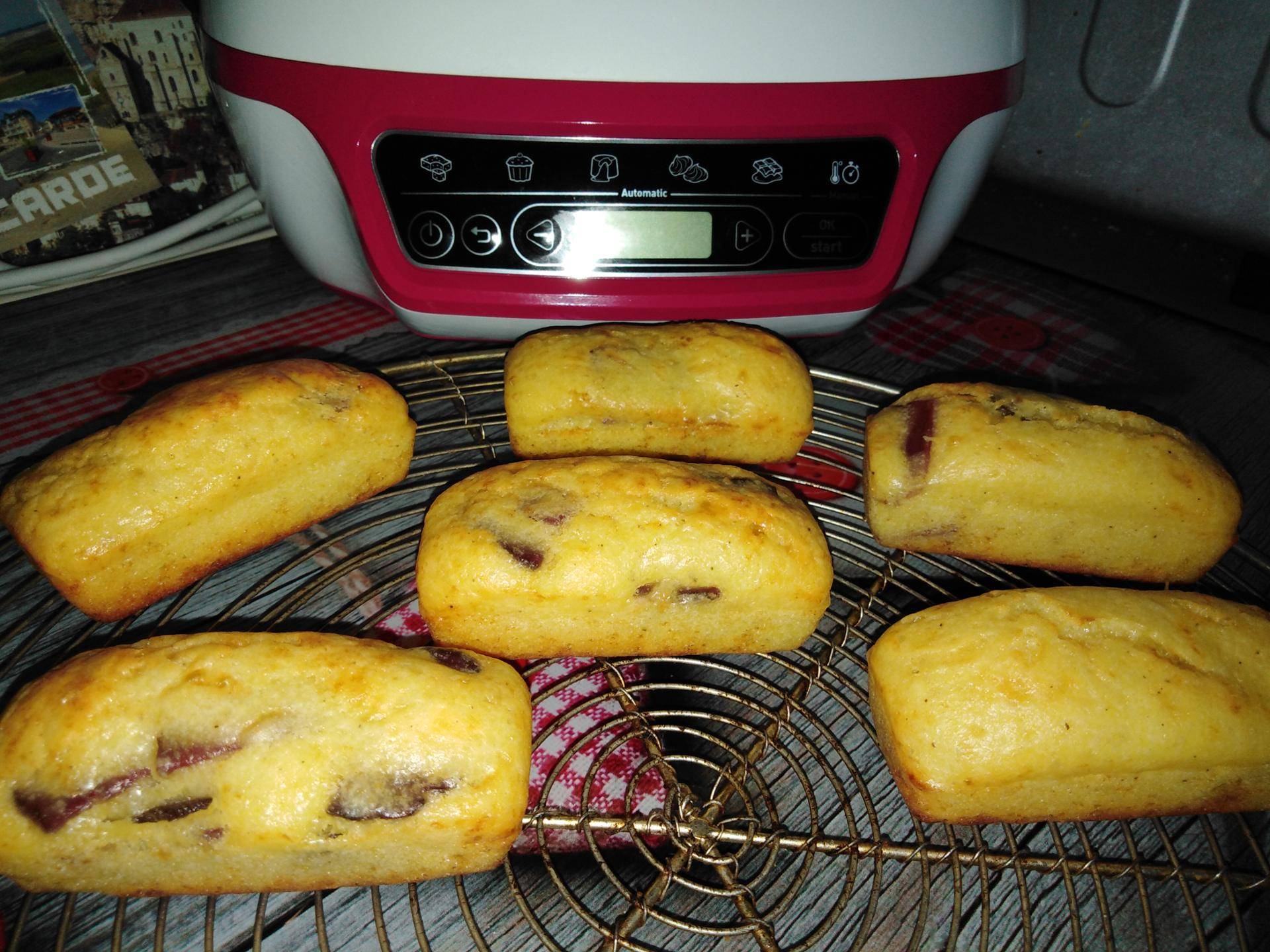 Mini cakes au magret de canard fumé et parmesan - Recette Cake Factory | Tefal