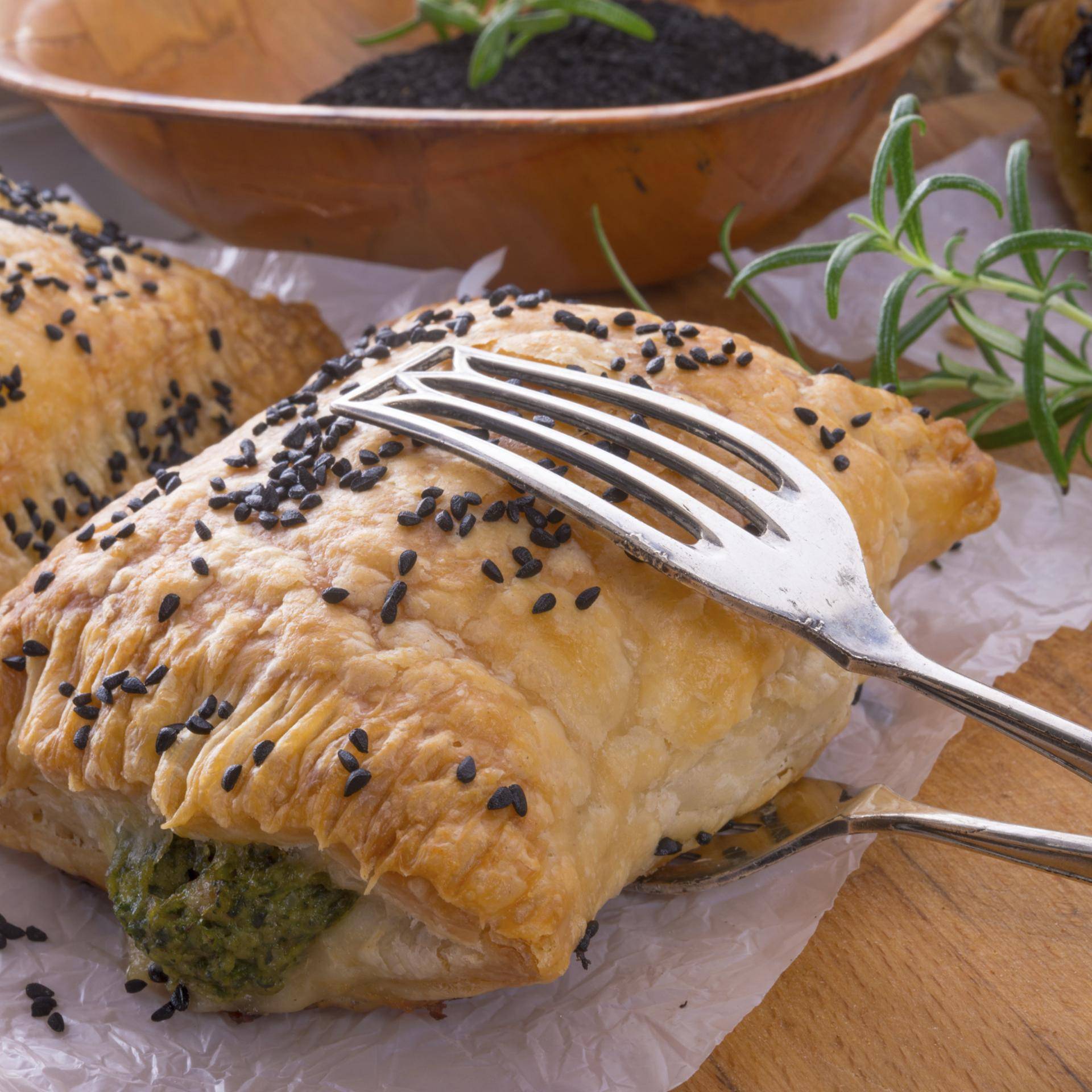 Feuilletés d'épinard au Sainte-Maure - Recette Balance de cuisine | Tefal