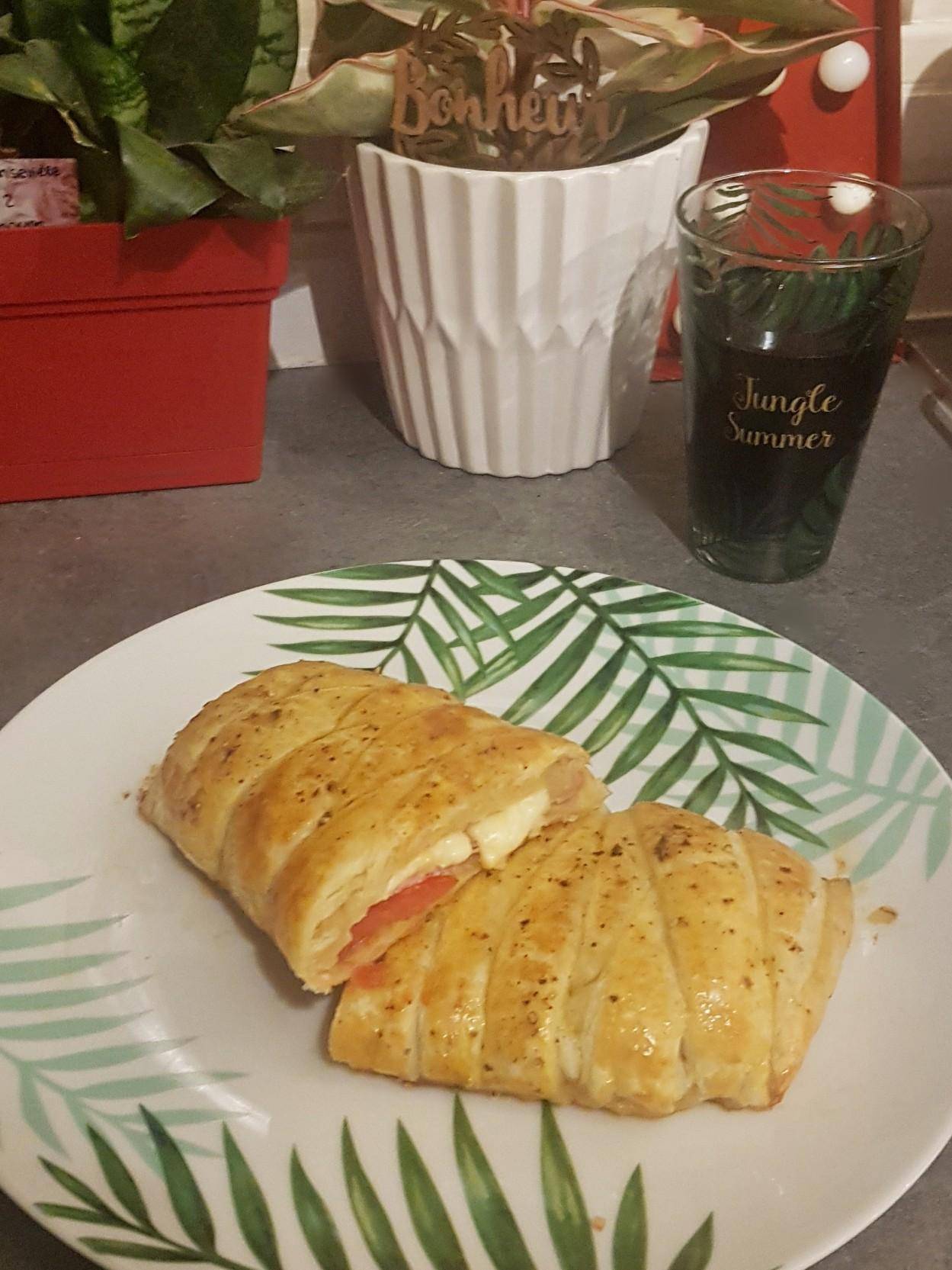 Tresse feuilletée au Cousteron et au bacon - Recette Cake Factory | Tefal