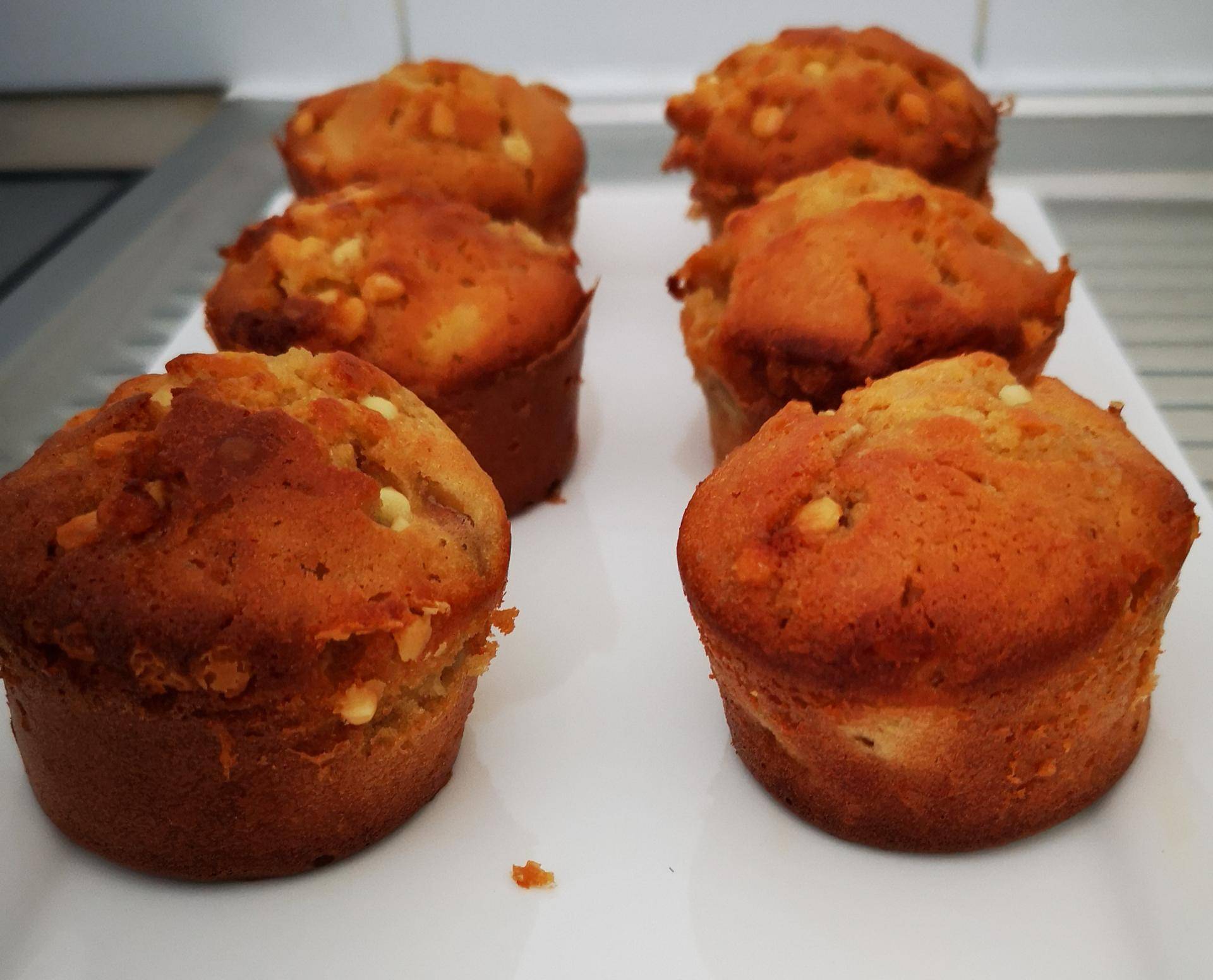 Muffins poire banane mandarine aux chunks de chocolat blanc - Recette Cake Factory | Tefal