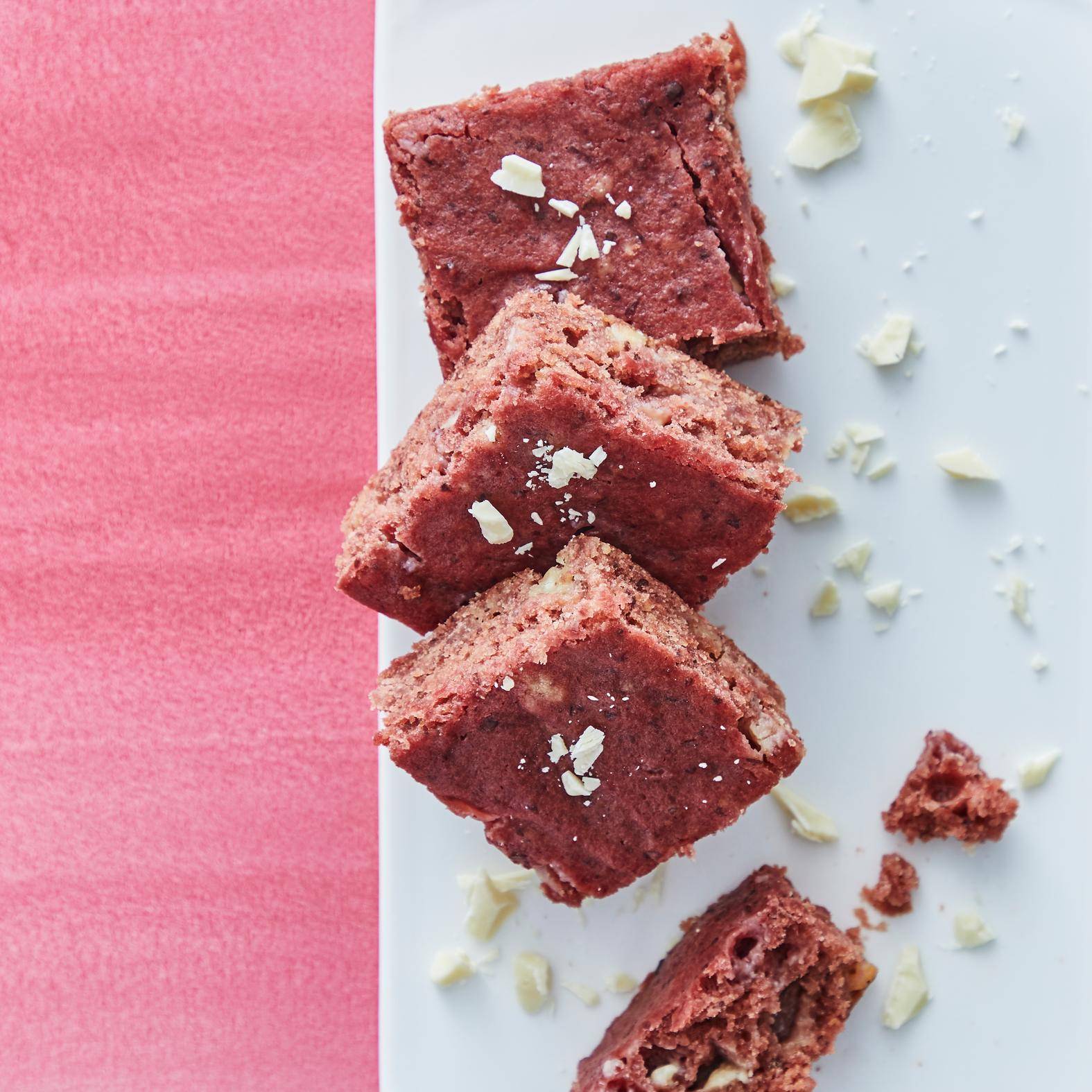 Blondie vegan rose au chocolat blanc - Recette Cake Factory | Tefal