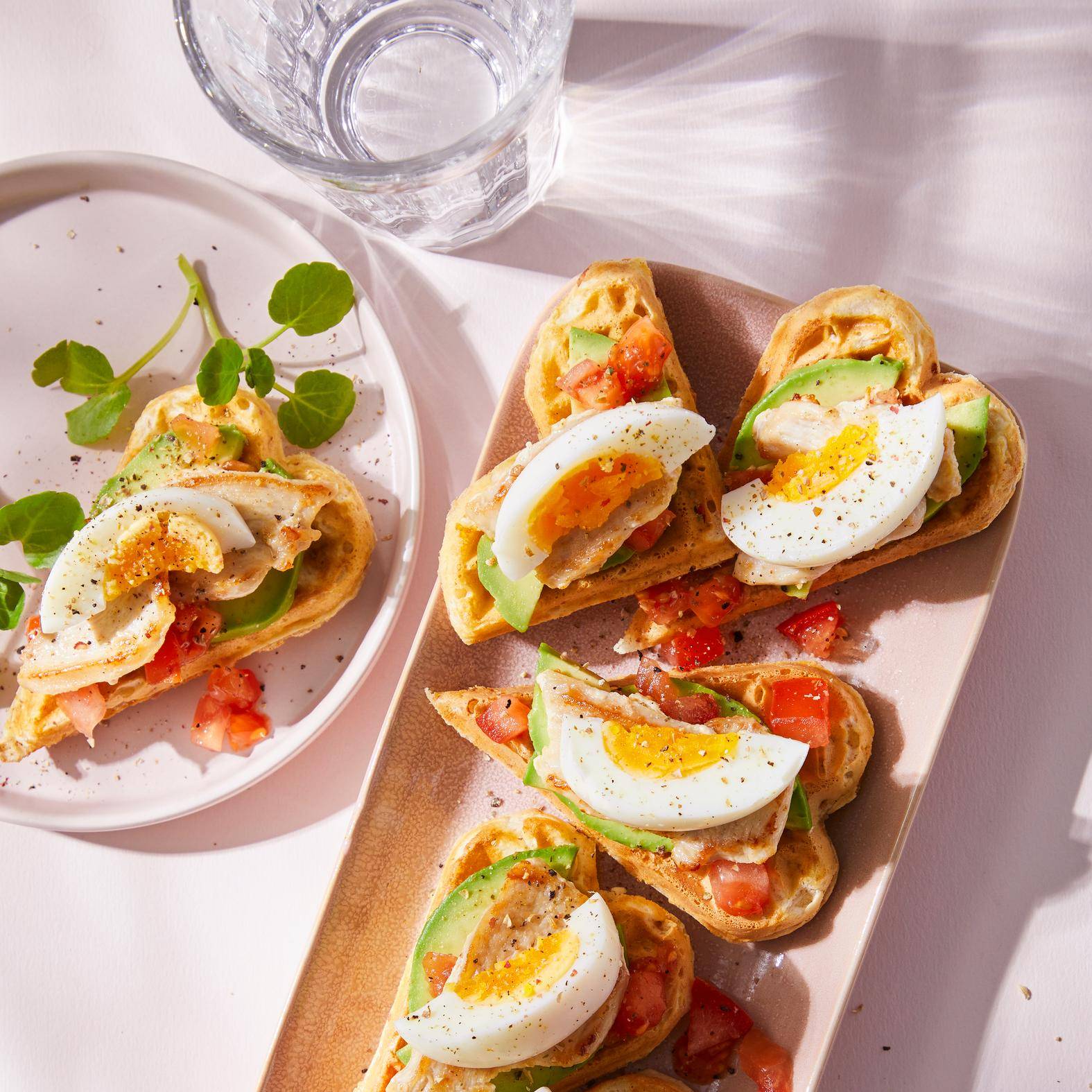 Chicken and avocado heart waffles - Recette Snack Collection MECHANICAL | Tefal