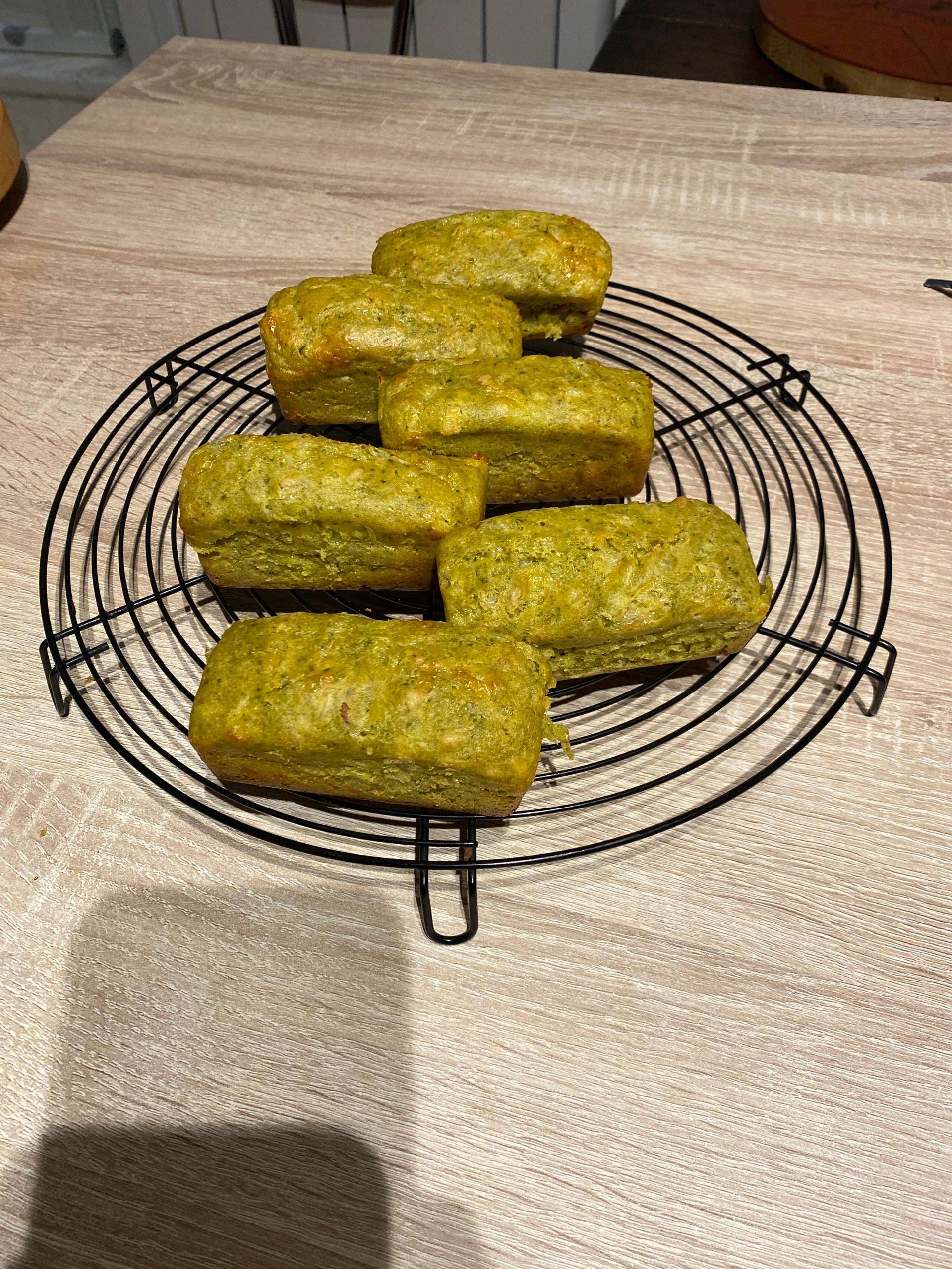Mini cakes pesto et pignons de pin - Recette Cake Factory | Tefal