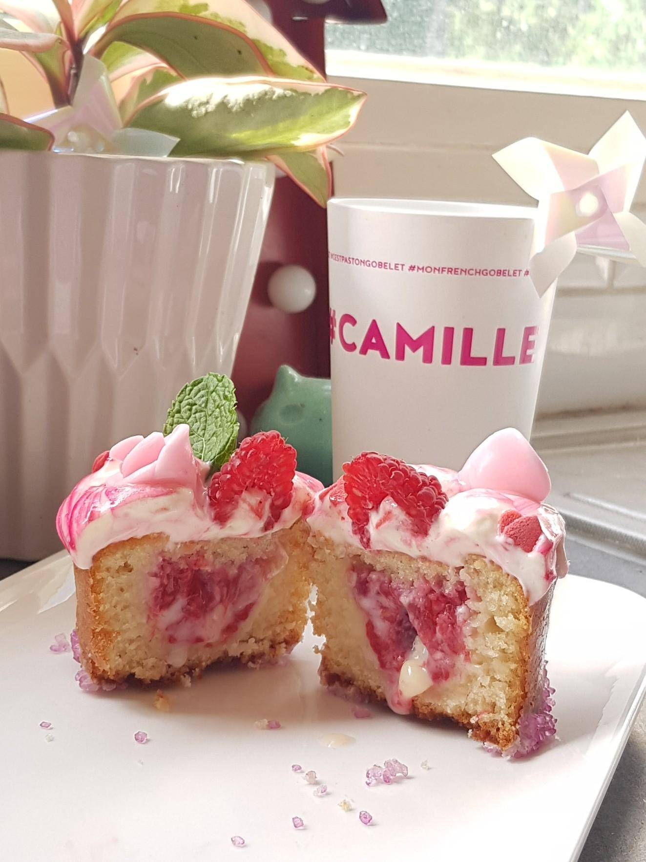 Cupcakes coeur framboises chocolat blanc - Recette Cake Factory | Tefal