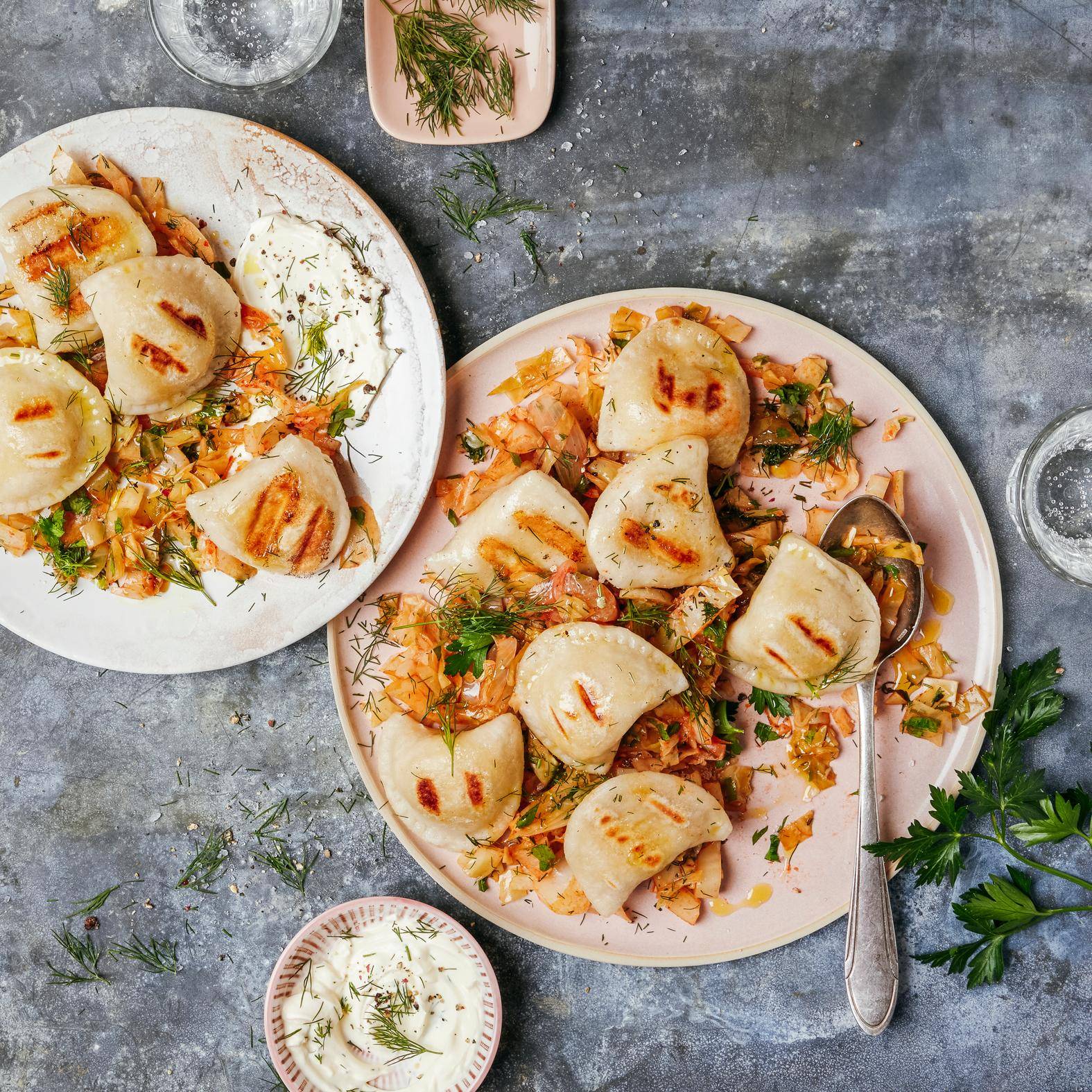 Gegrilde pierogies met gesmoorde kool - Recette OptiGrill 2in1 | Tefal