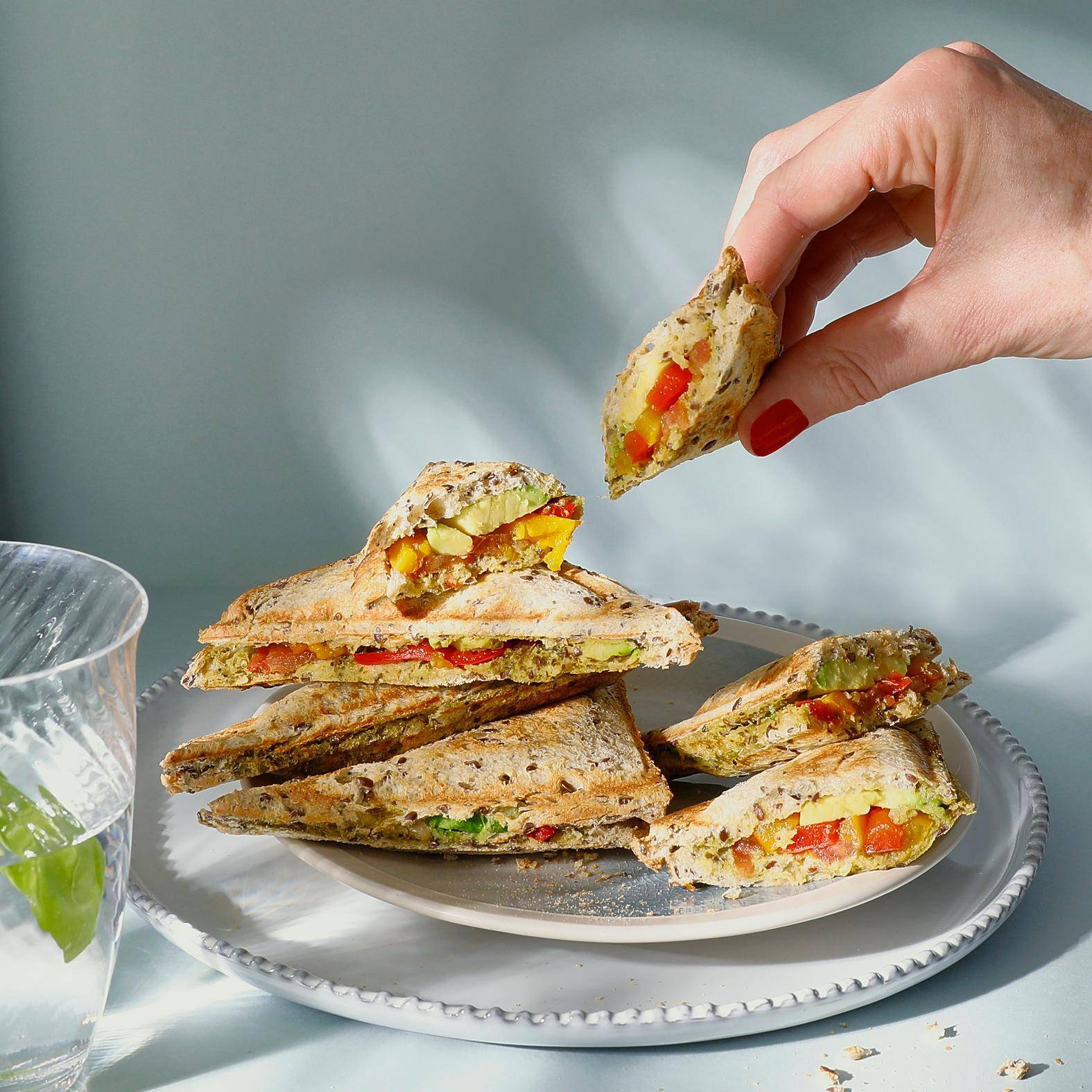 Veggie triangular toasted sandwich - Recette Snack Collection MECHANICAL | Tefal