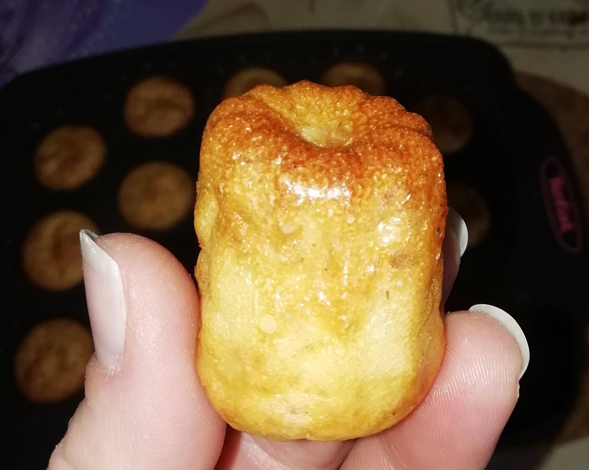 Mini cannelés au yaourt, bacon, sésame grillé - Recette Cake Factory | Tefal