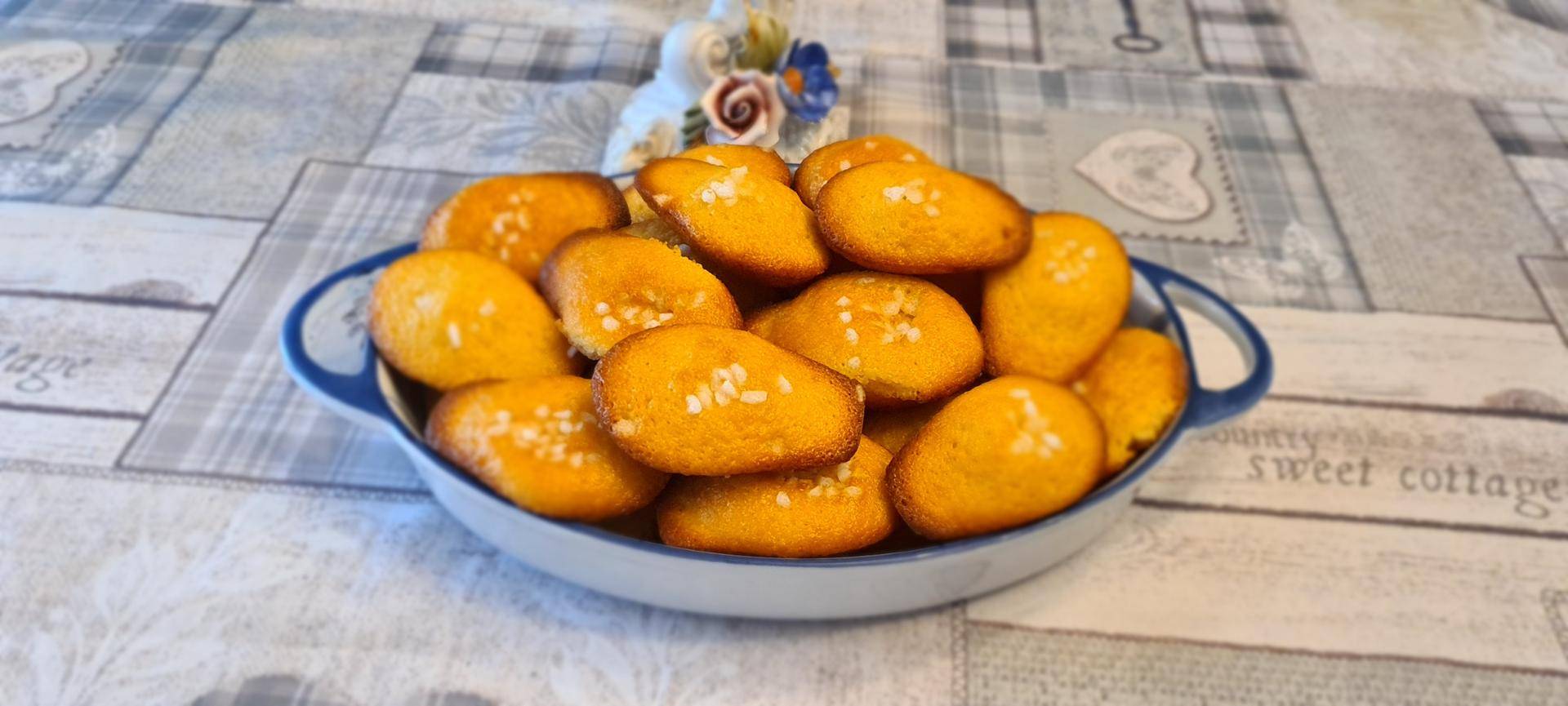 Madeleines à la fleur d'oranger - Recette Cake Factory | Tefal