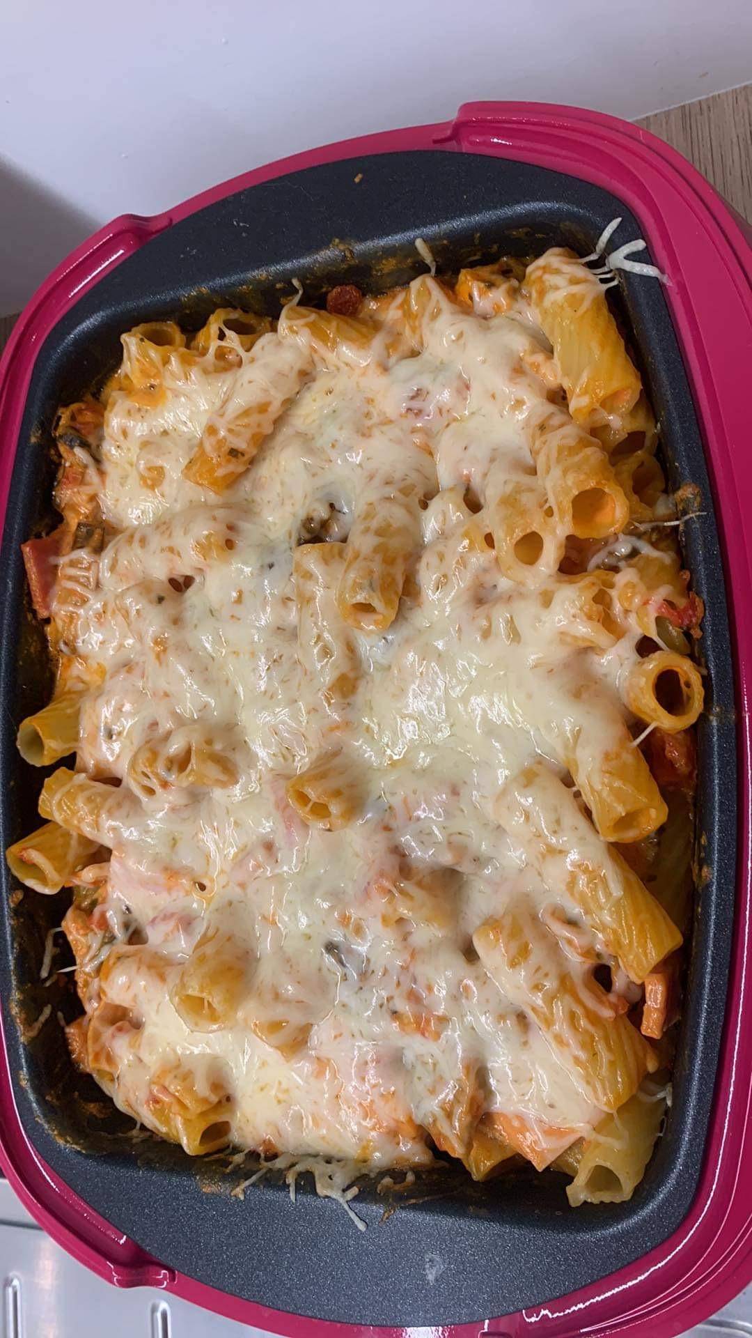 Gratin de pâtes au jambon et champignons - Recette Cake Factory Délices | Tefal