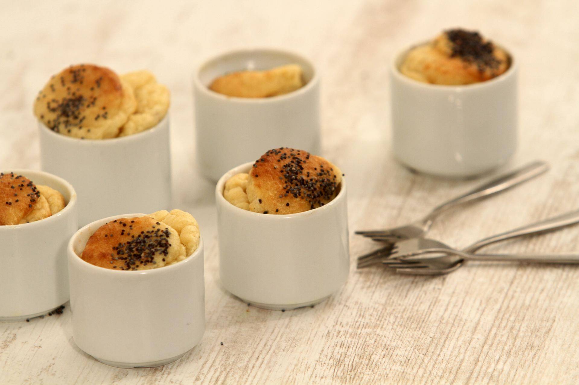 Mini soufflé au fromage et pavot bleue - Recette Balance de cuisine | Tefal