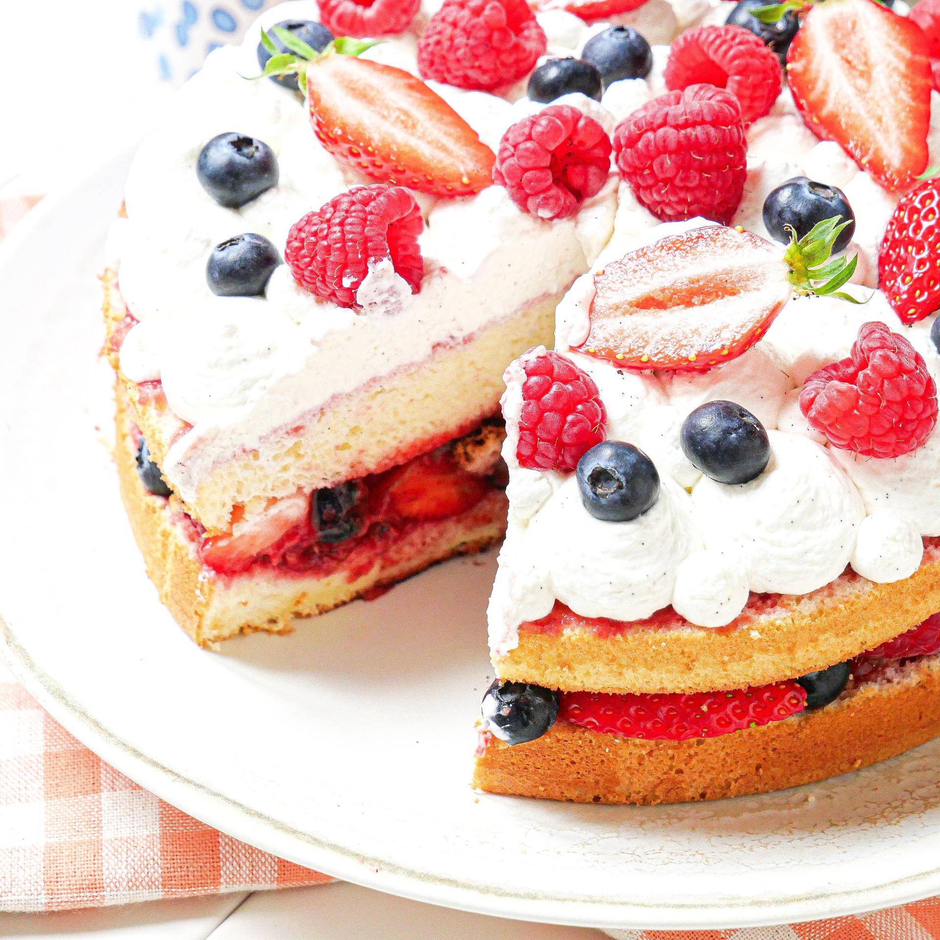 Chiffon cake au citron chantilly et fruits rouges - Recette Cake Factory Infinity | Tefal