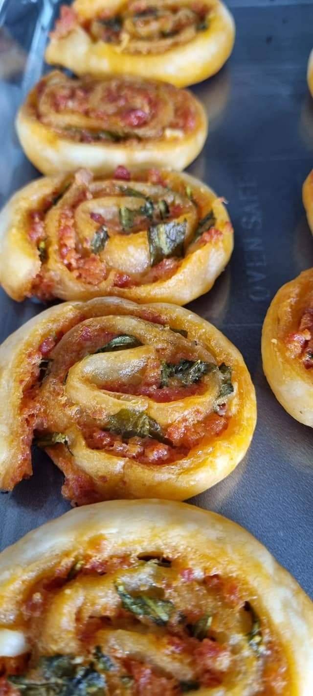Feuilletés chorizo, chèvre et roquette - Recette Cake Factory Délices | Tefal