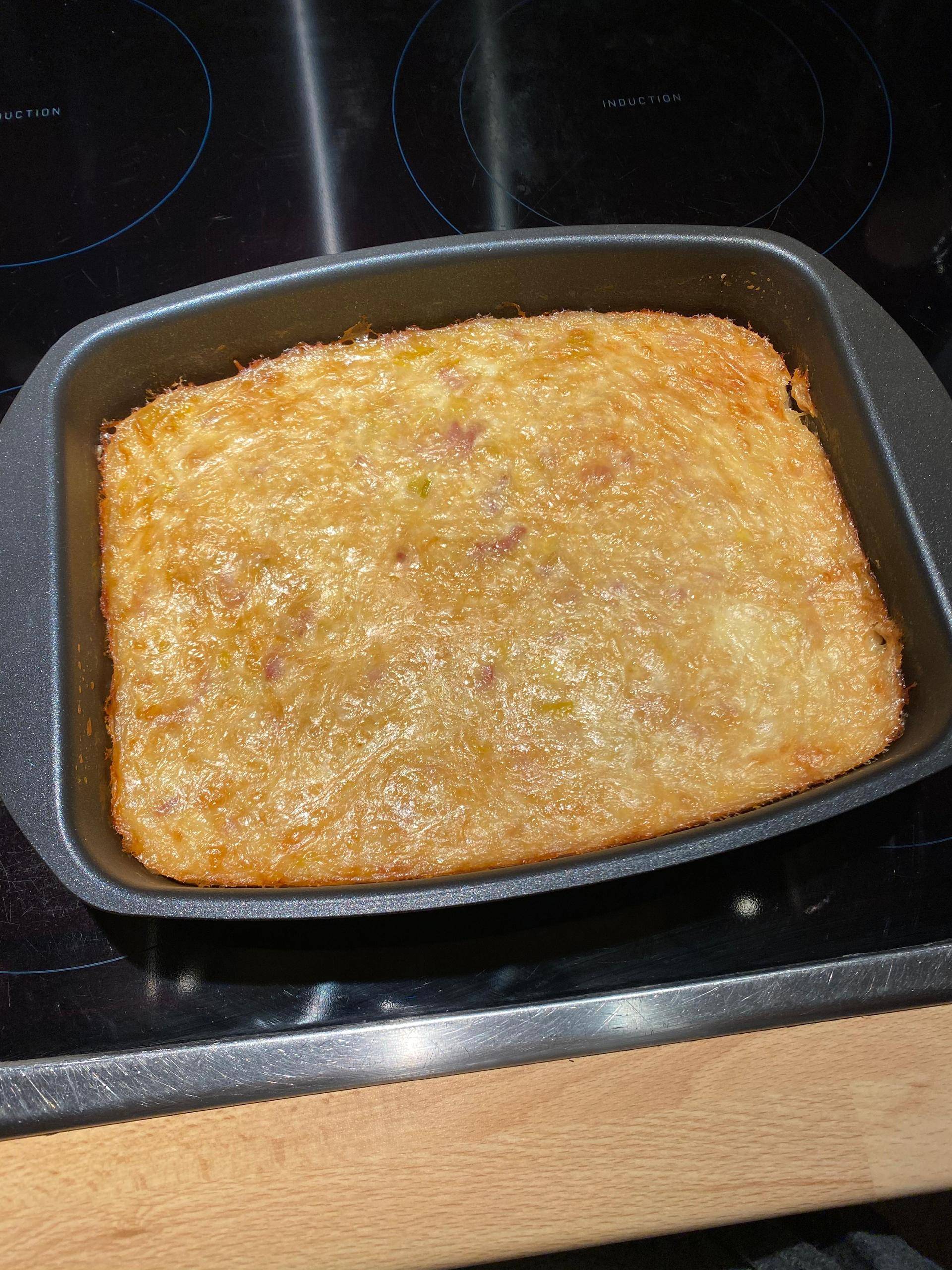 Gratin de poireaux au jambon et à la cancoillotte - Recette Cake Factory | Tefal