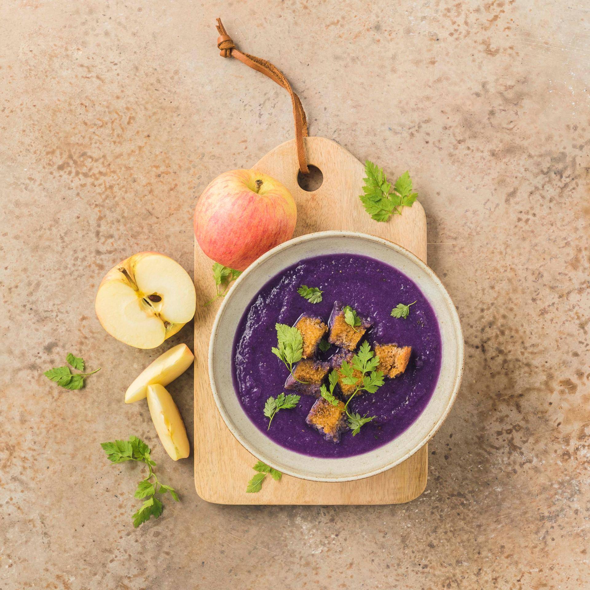 Soupe au chou rouge, pomme et croûtons à la cannelle - Recette Poêles et Casseroles | Tefal