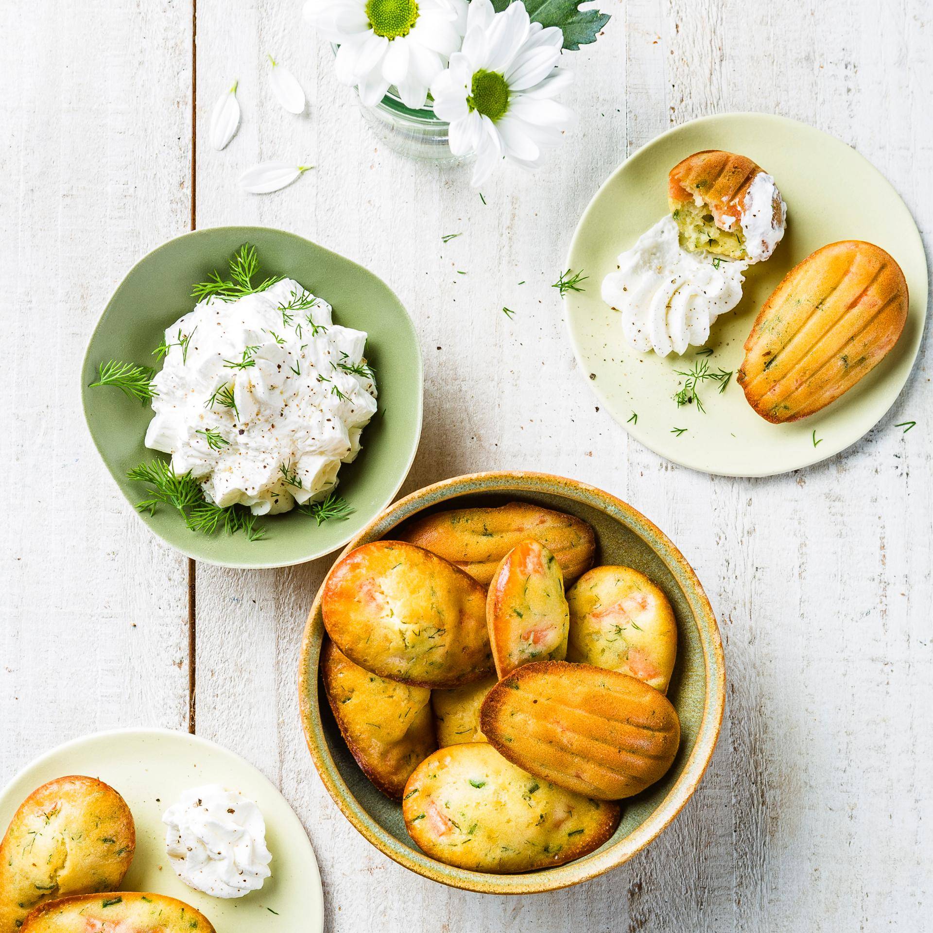 Madeleines aux herbes et saumon - Recette Cake Factory | Tefal