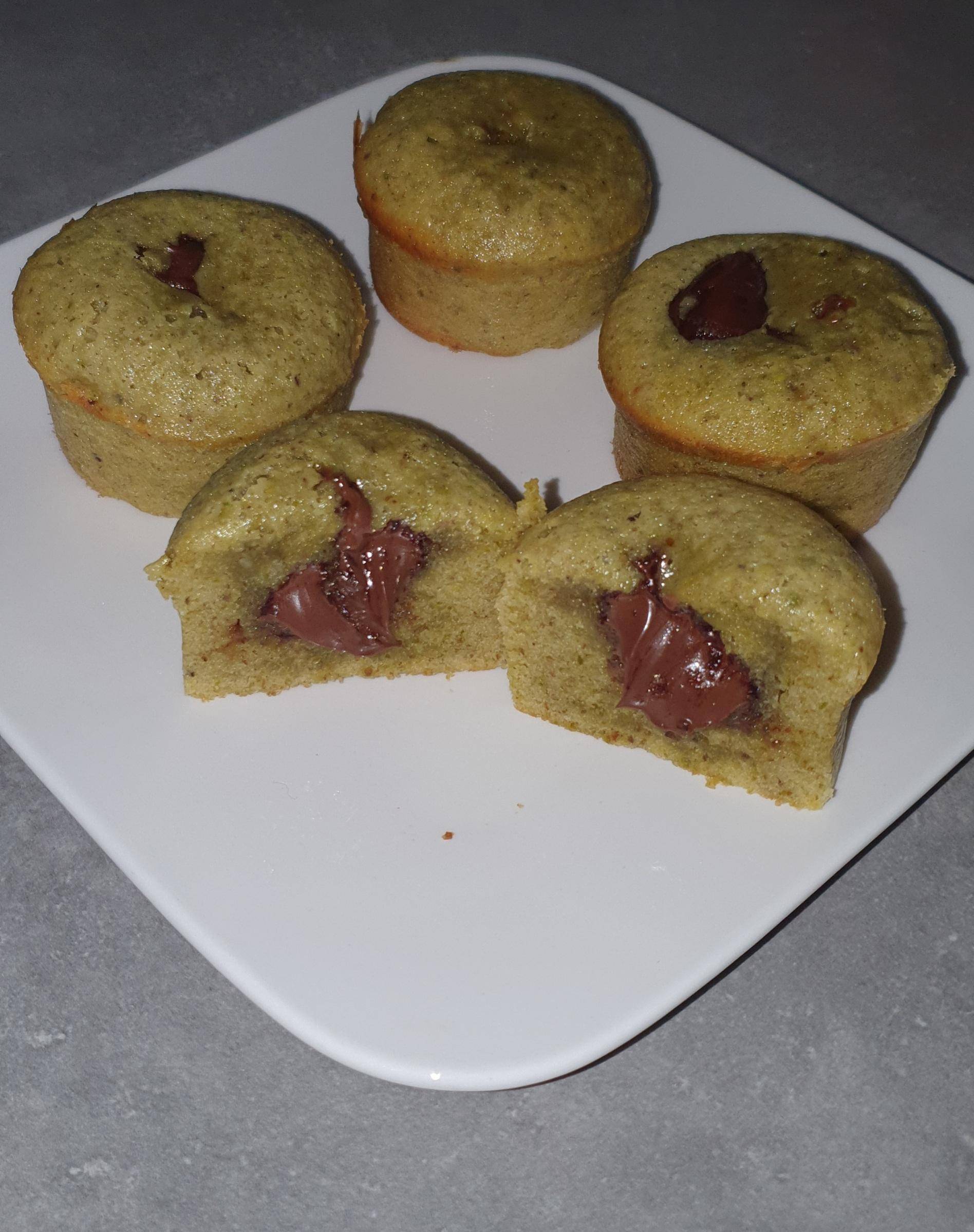 Moelleux pistache coeur Nutella - Recette Cake Factory | Tefal