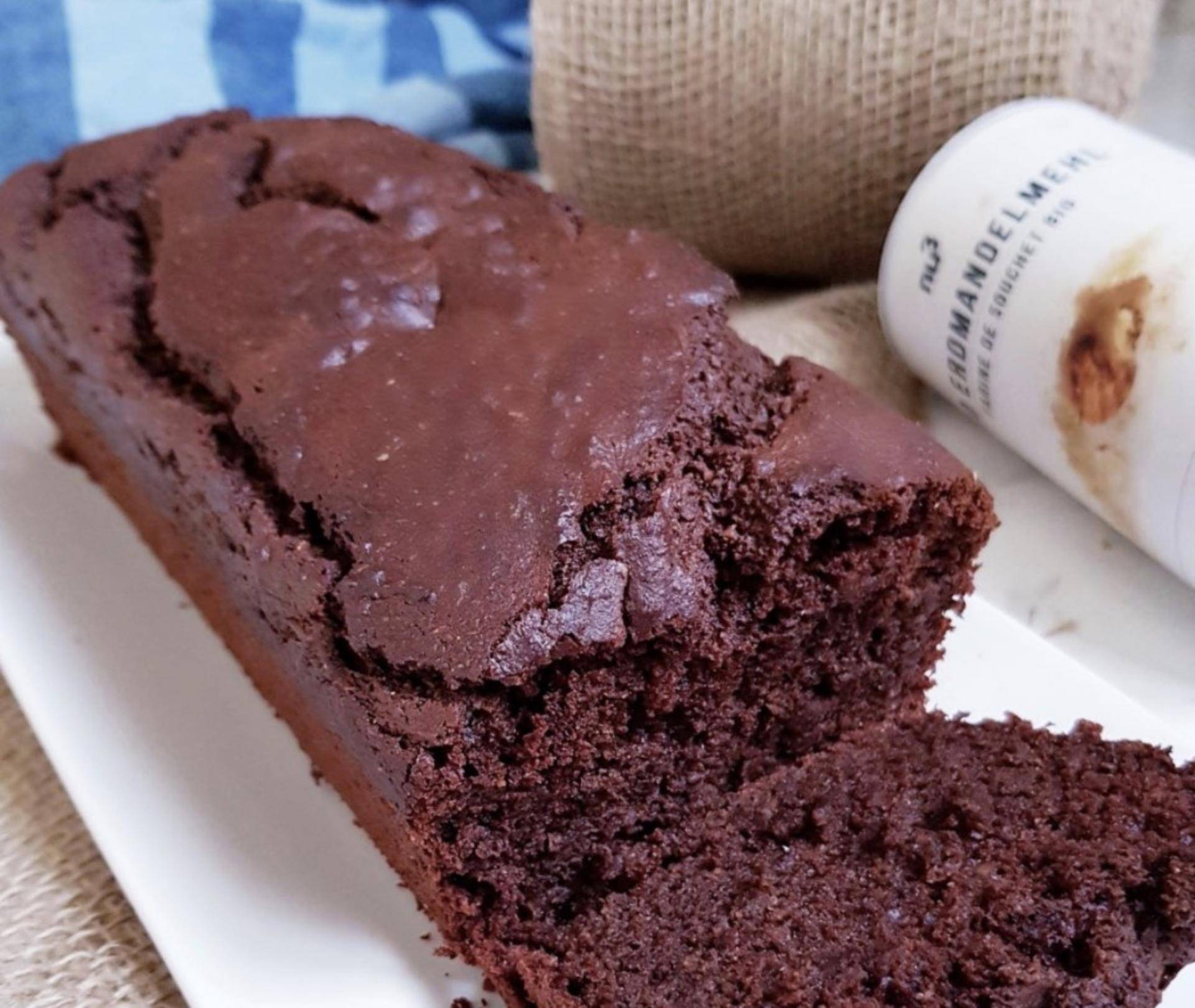 Cake moelleux IG bas à la protéine chocolat - Recette Cake Factory | Tefal