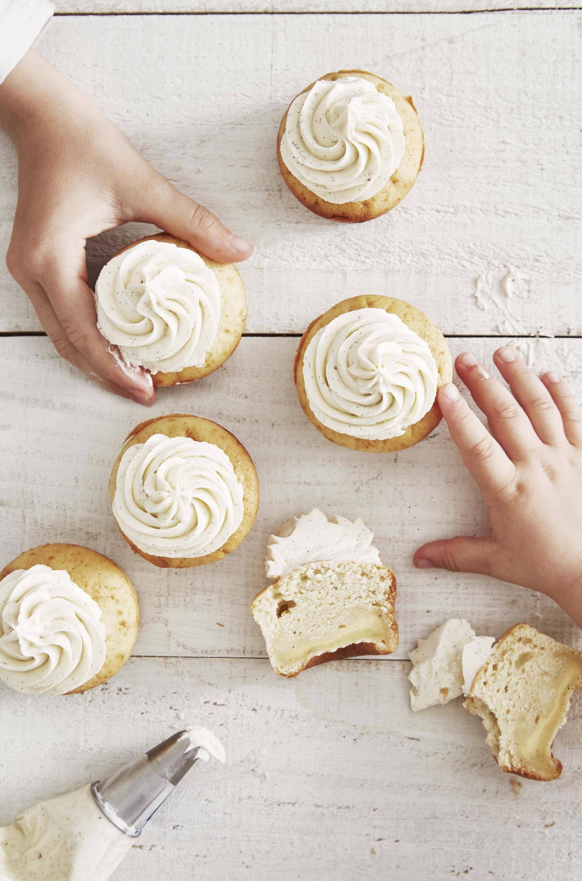Cakejes met vloeibare vanillevulling - Recette Cake Factory | Tefal