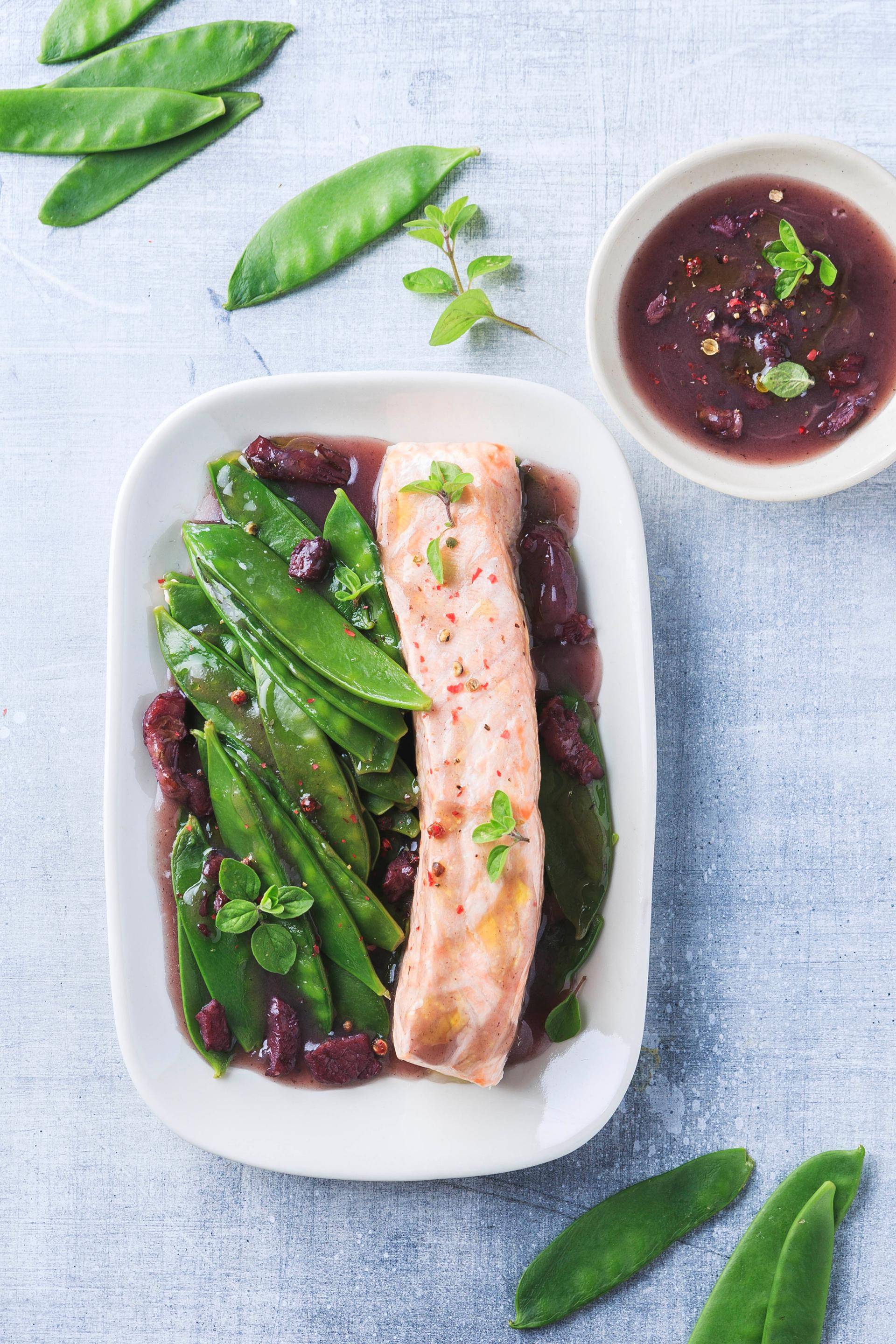 Pavés de saumon et pois gourmands - Recette undefined | Tefal