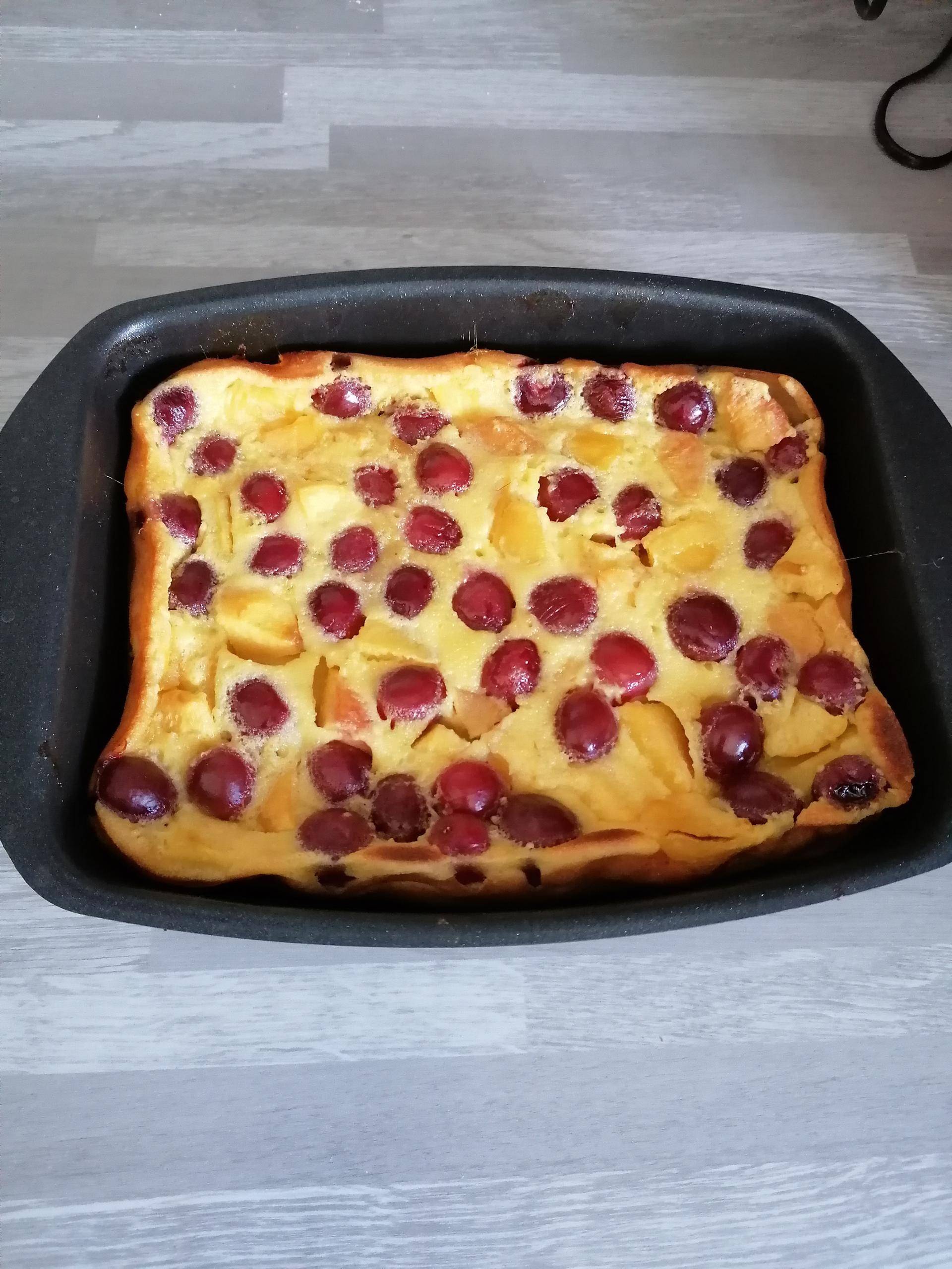 Clafoutis pêche cerise - Recette Cake Factory | Tefal