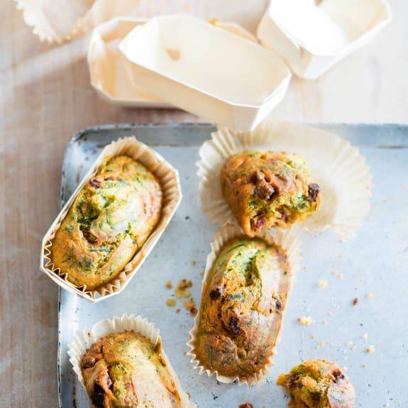 Petits cakes salés au chorizo et aux herbes - Recette Cake Factory | Tefal