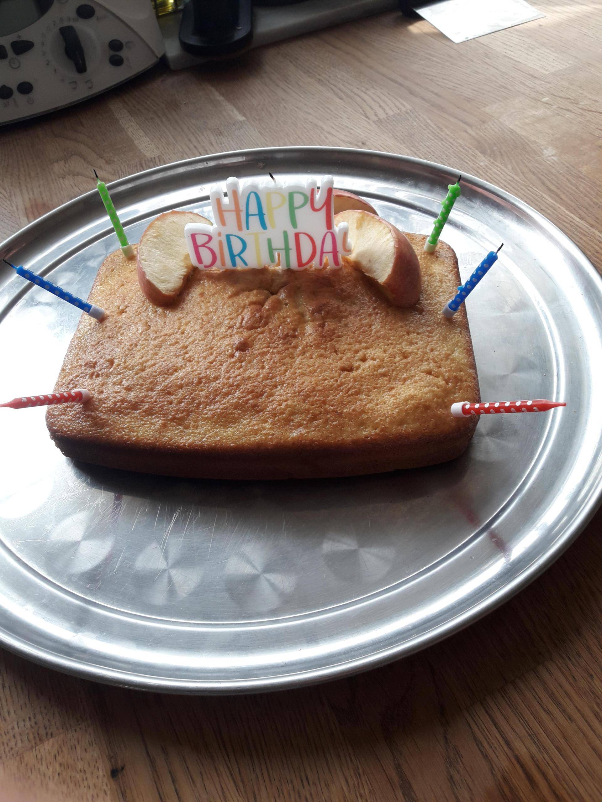 Gâteau d'anniversaire au yaourt - Recette Cake Factory | Tefal