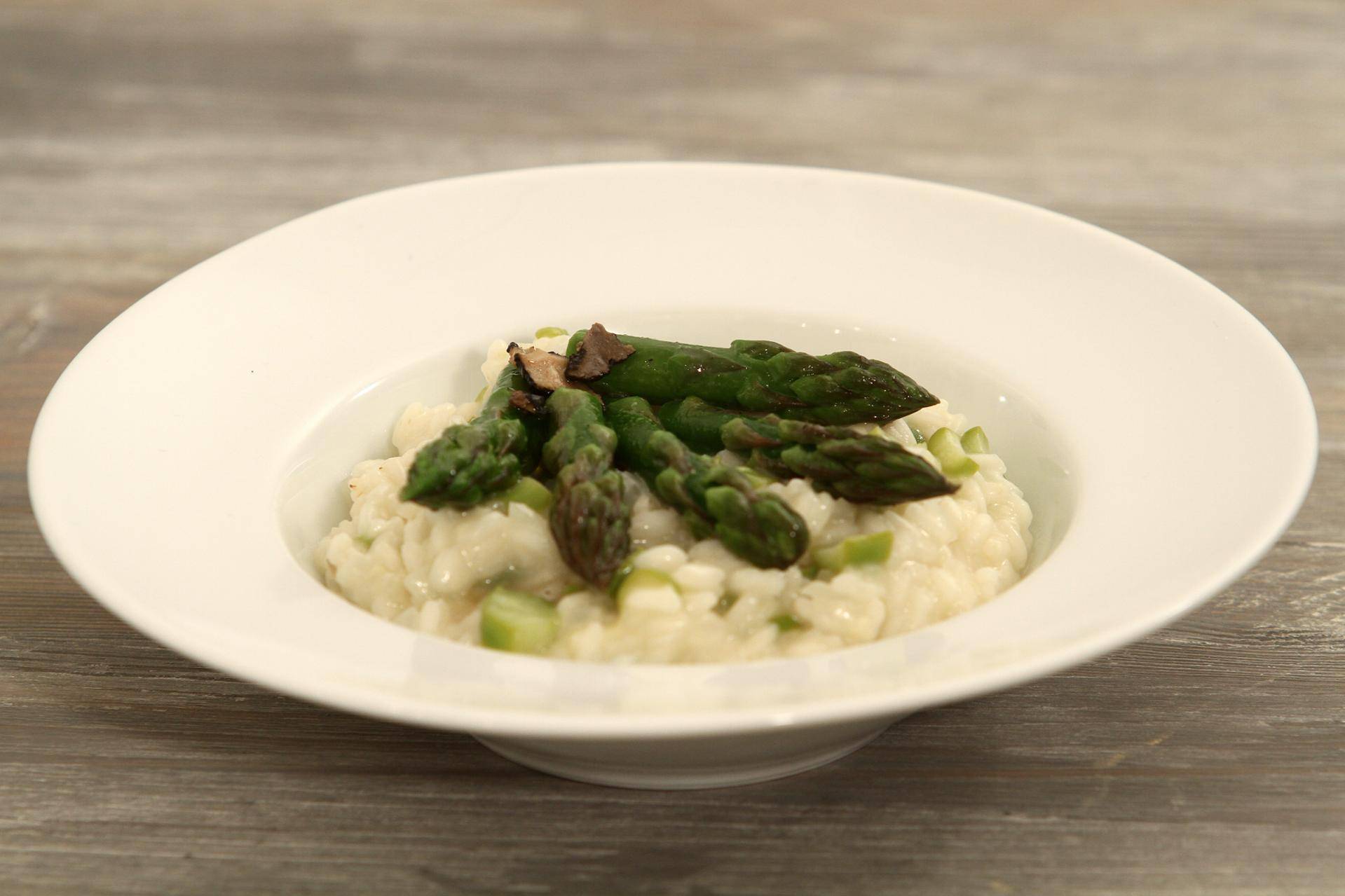 Risotto à l'huile de truffe et asperges - Recette Balance de cuisine | Tefal