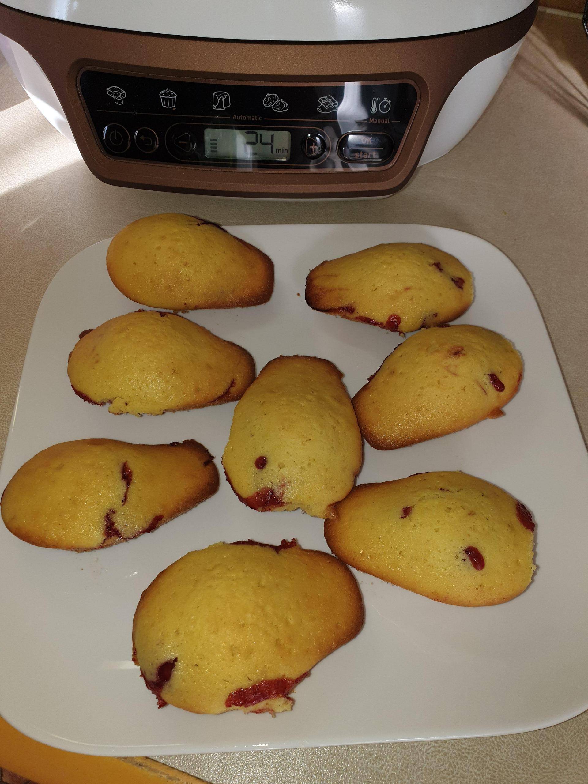 Madeleine coulant fruit rouge - Recette Cake Factory | Tefal