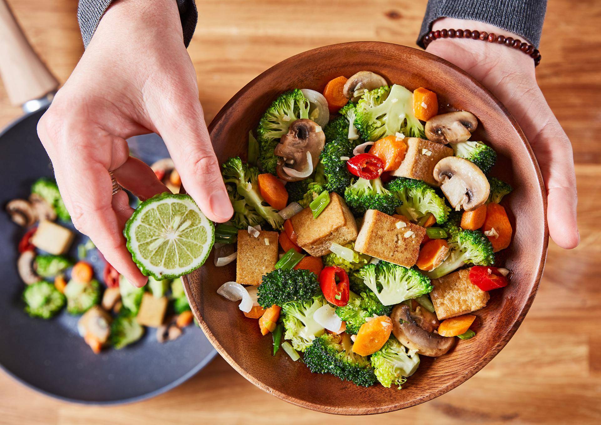 Stir-fry de légumes et tofu - Recette Poêles et Casseroles | Tefal