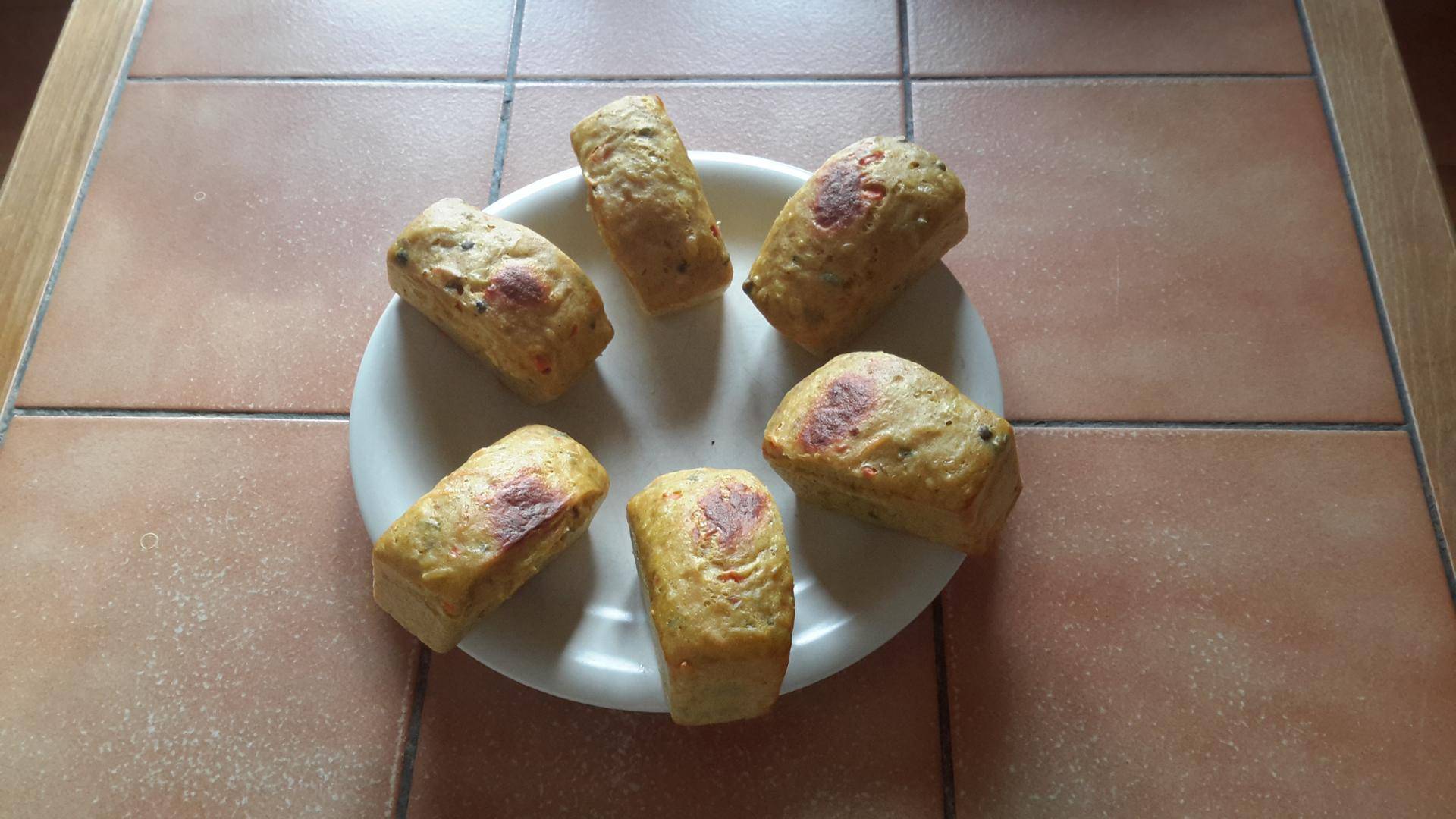 Cake aux gruyère râpé thon macédoine Colombo - Recette Cake Factory | Tefal