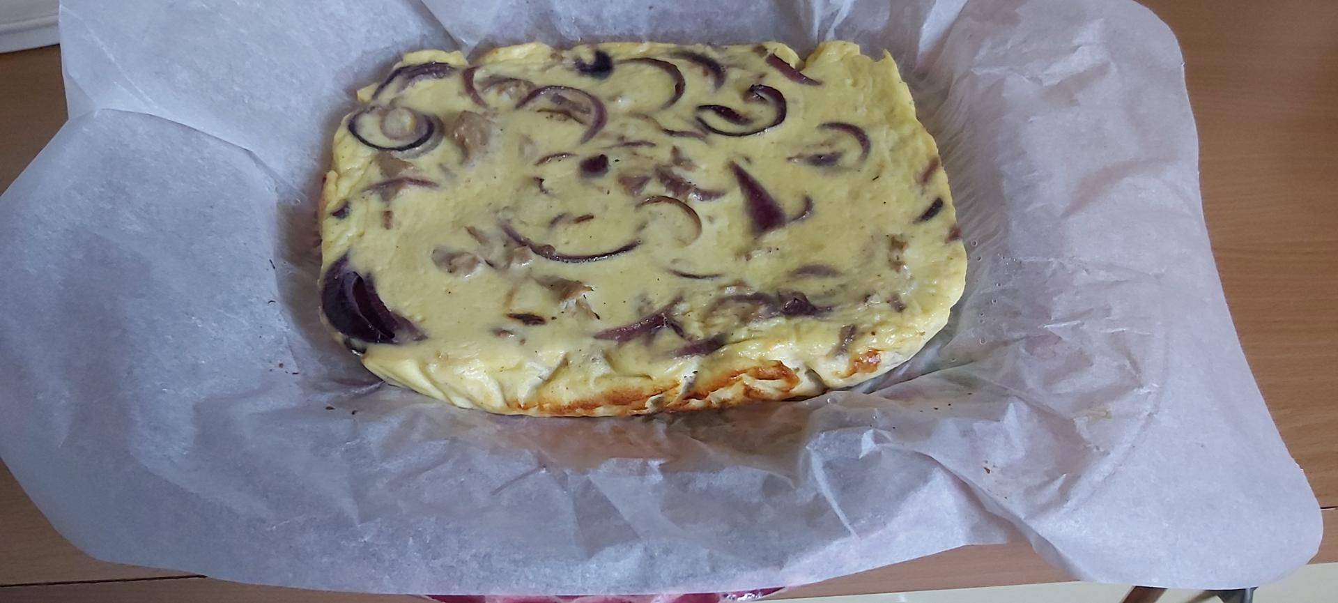 Quiche sans pâte au thon et aux oignons - Recette Cake Factory | Tefal