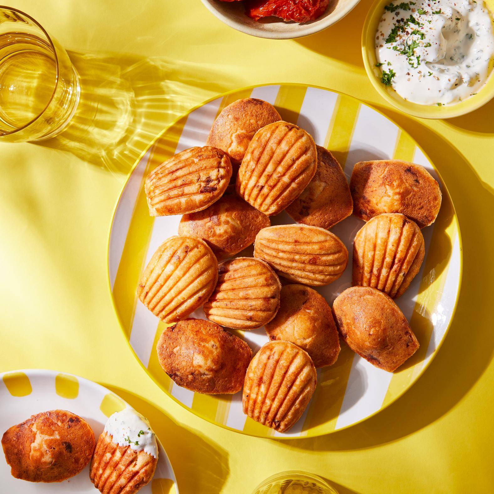 Feta and sun-dried tomato mini-madeleines - Recette Snack Collection MECHANICAL | Tefal
